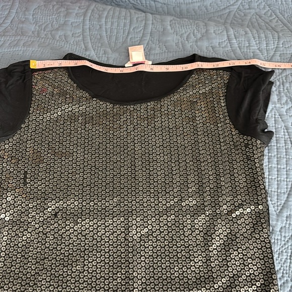 Girl’s Candie’s black sequined top Size Large NWOT - Picture 7 of 10